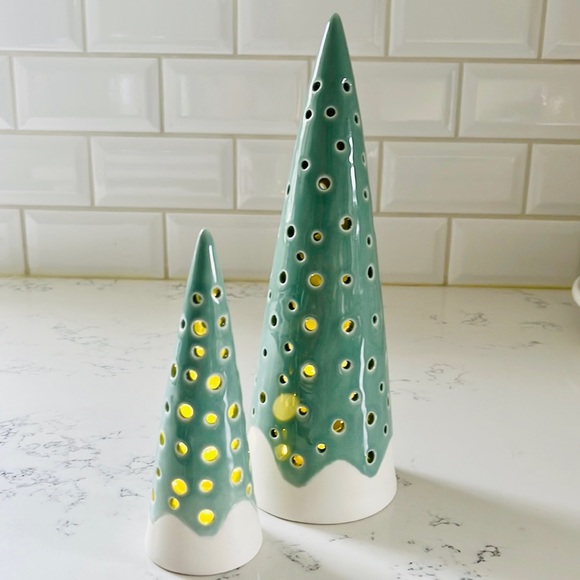 Lenox Light-Up Nordic Tree 2-piece - Picture 7 of 11